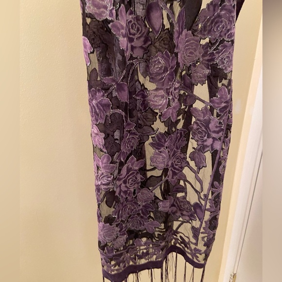 ✨ 3 for 20 ✨ Vintage Scarf / Shawl - Picture 3 of 3